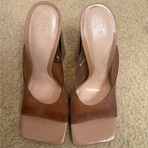 Zara Women's Tan and Brown Heeled Mules
